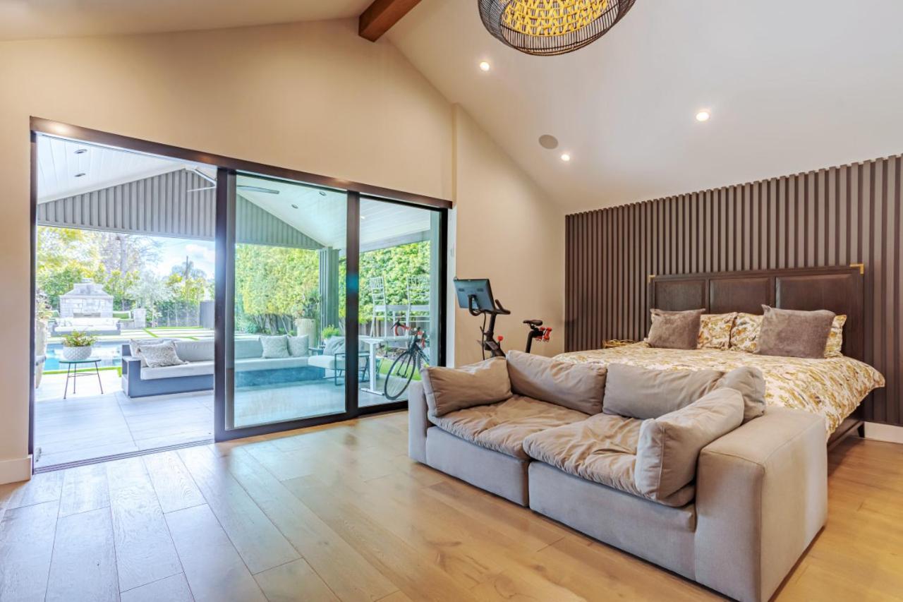 Ferienhaus Modern Luxury House Pool Enormous Yard *